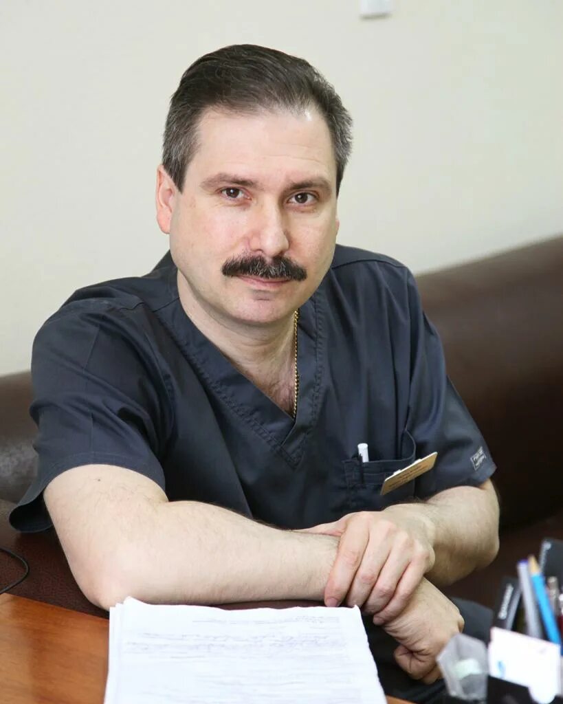 Хирурги анапы. Хирурги новороссийск отзывы. Хирурги новороссийск отзывы. Шалхим хирург новороссийск. Травматологи геленджика фото.
