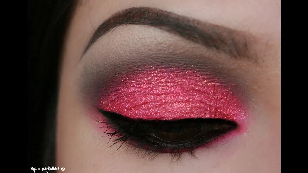 Розовая палетка теней. Pink shadow. Эстетика розовые тени. Розовые тени для век. Тени с розовым оттенком.