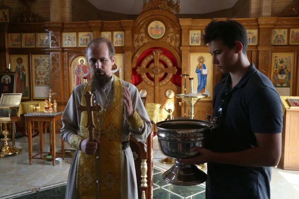 священник участник избранной