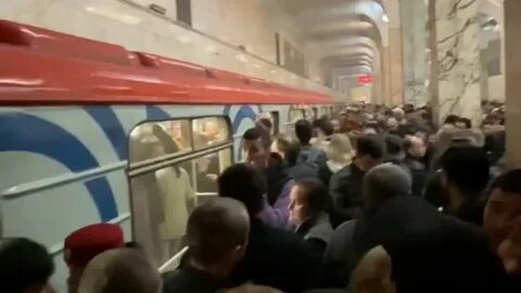 Сбой на зеленой ветке метро сегодня