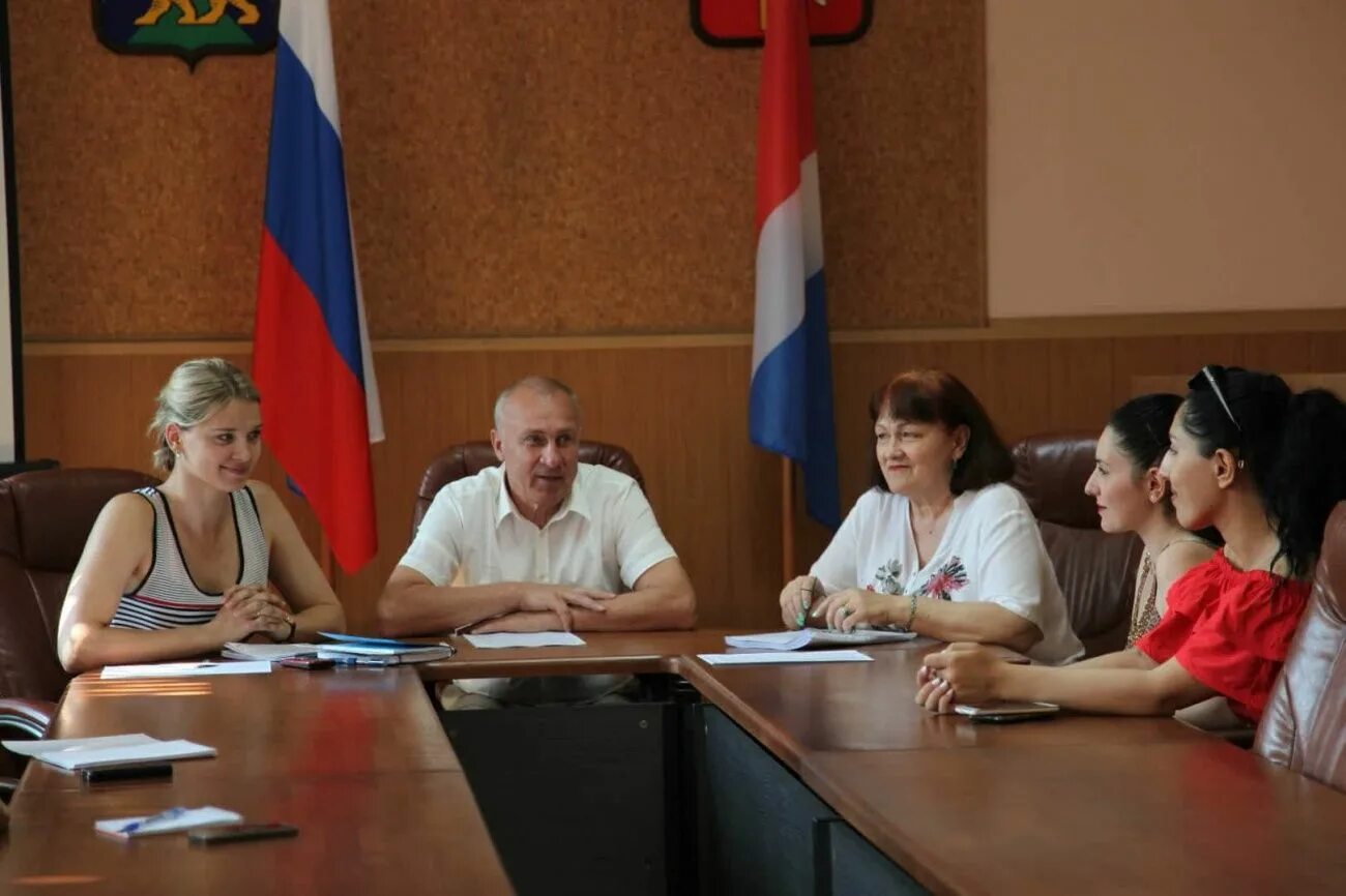 Сайт уссурийского. Уссурийский городской округ. Сайт уссурийского. Сайт уссурийского. Глава уссурийска.