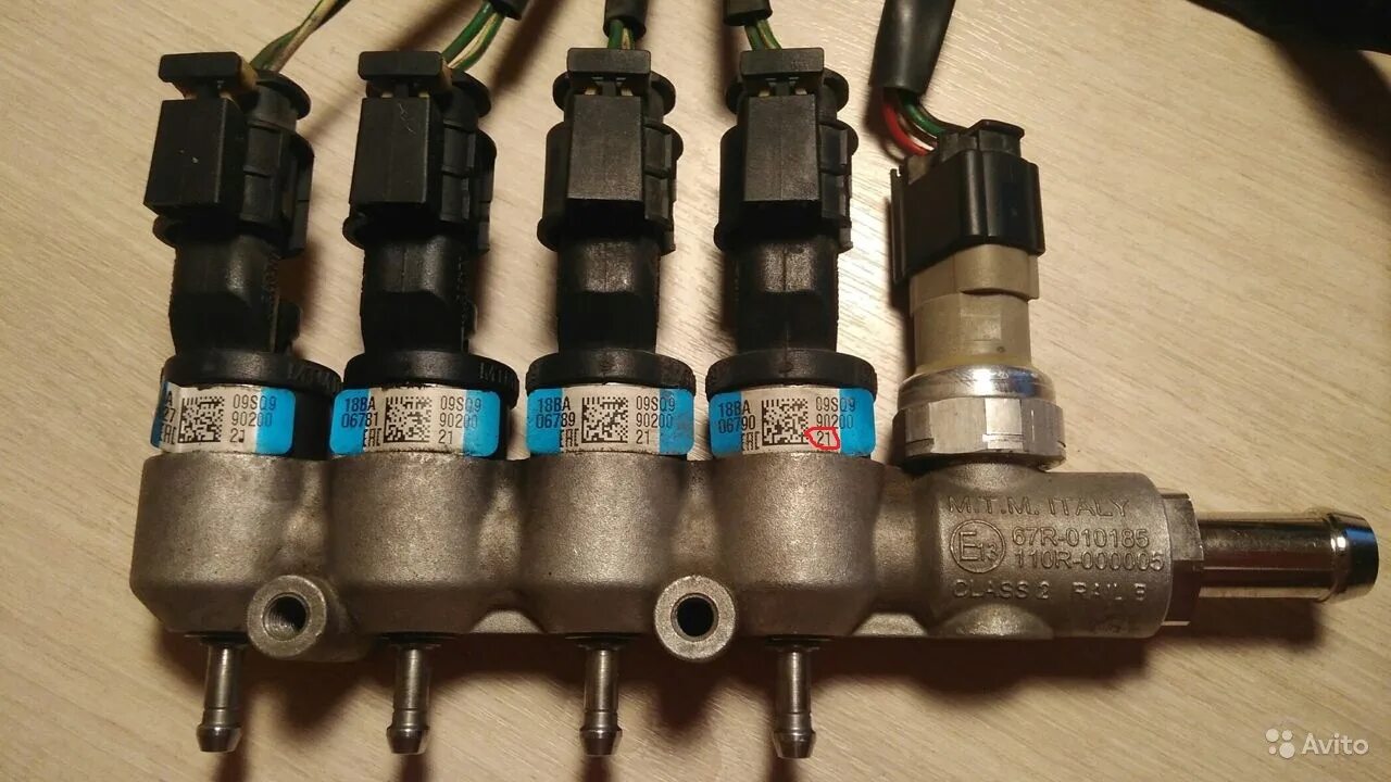 Порядок форсунок. Топливная система common rail дизель схема. Форсунки тойота королла. Прибор для измерения компрессии дизель мерседес. Форсунки дизельного двигателя системы коморэйл.