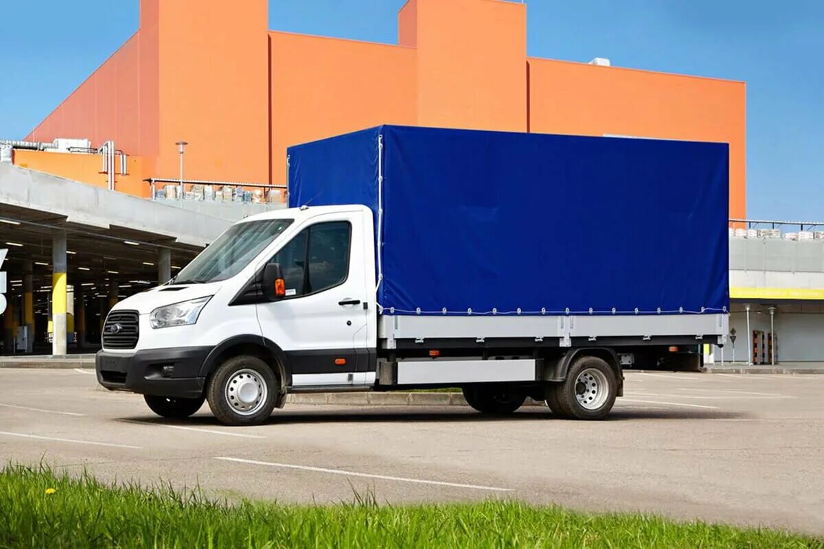 Грузовой борт. Ford transit бортовой. форд транзит бортовой тентованный 2025. ford transit грузовой бортовой. ford транзит бортовой.