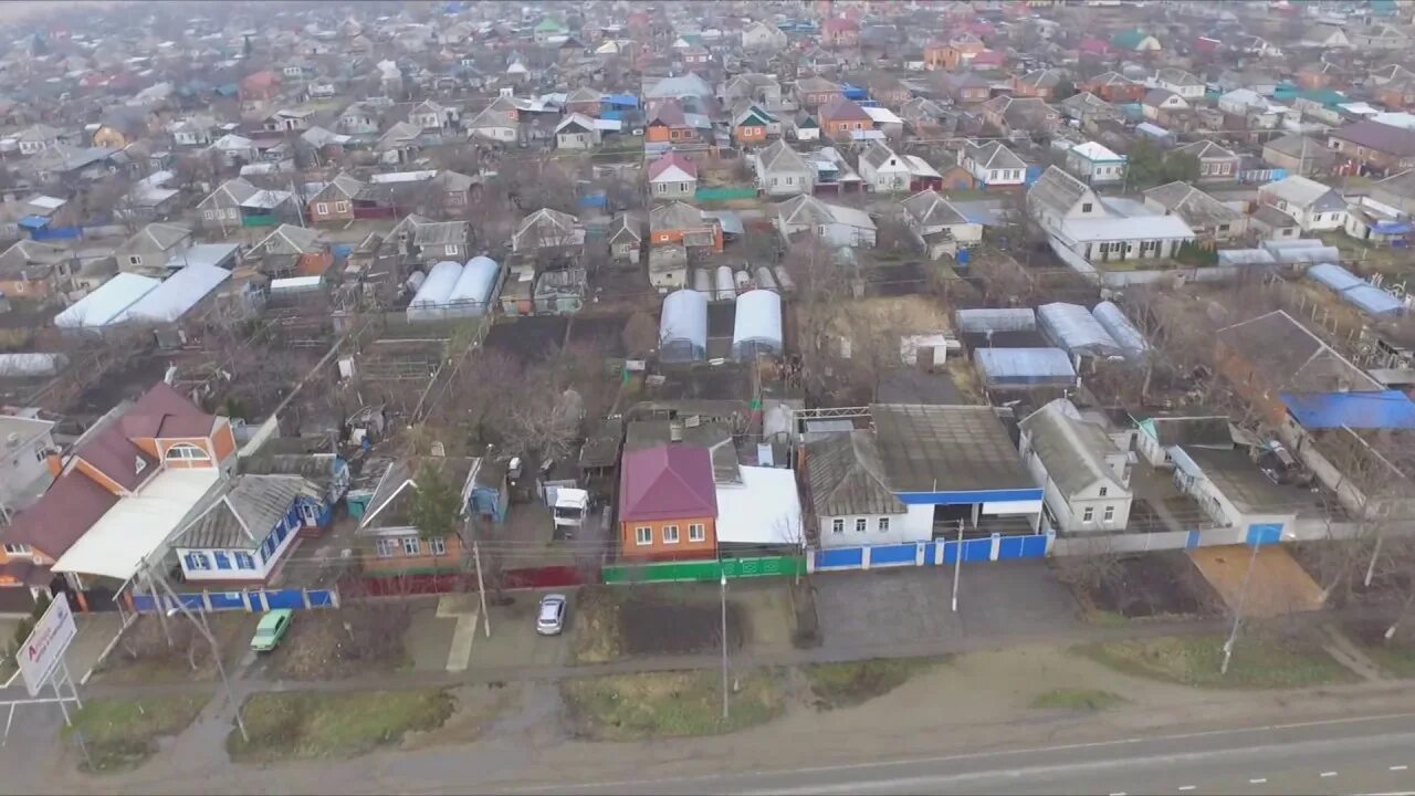 Видео курганинск. Наводнение в Курганинске 2002. Краснодарский край Курганинск с высоты. Курганинск наводнение. Наводнение Курганинск 2002 год.