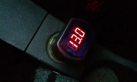 Напряжение в прикуривателе