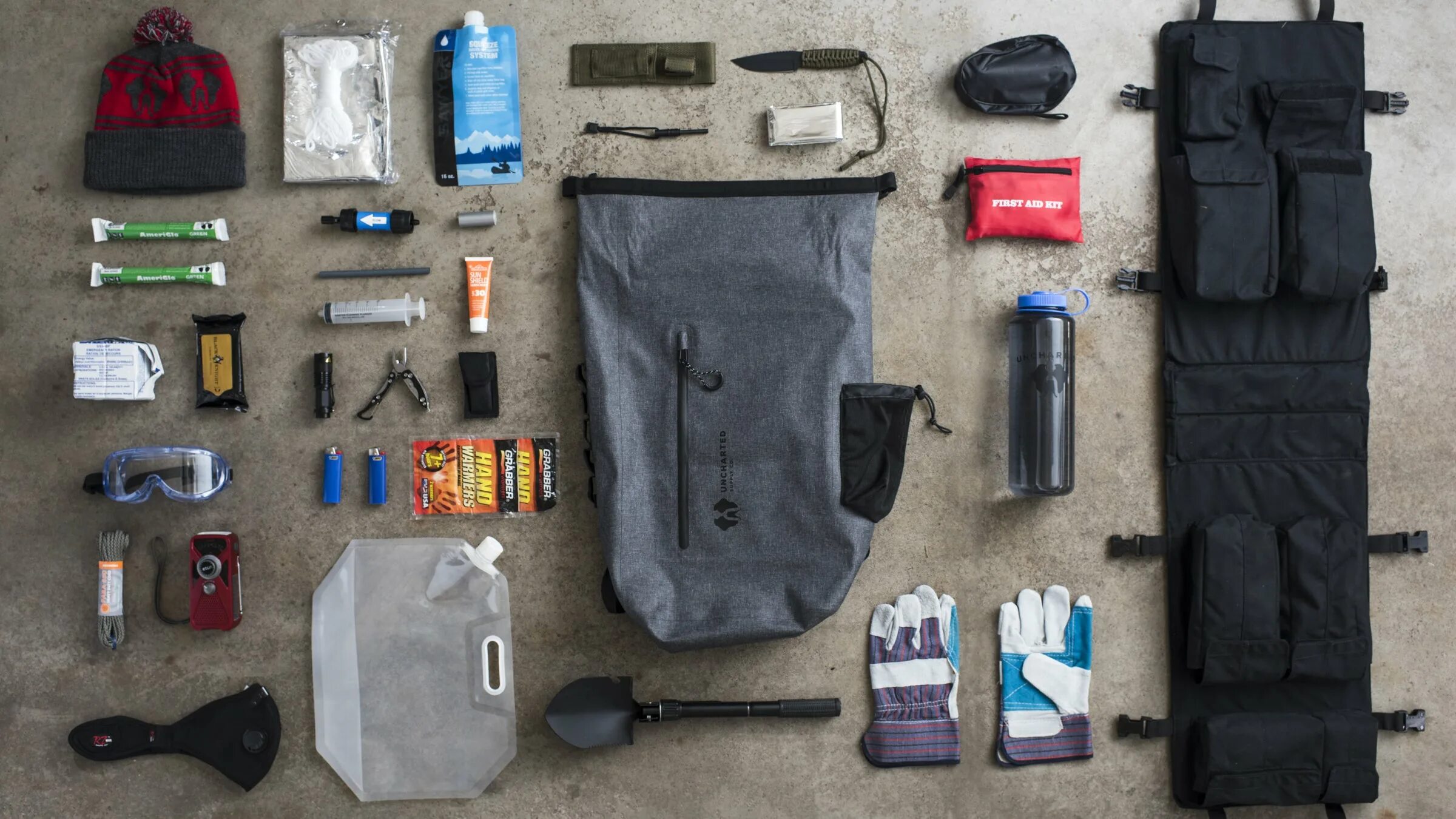 Снимают по 1 вещи. Набор для выживания Survival. Kit. Набор для выживания (a-rs028). Снаряжение выживальщика в апокалипсис. Вещи для похода.