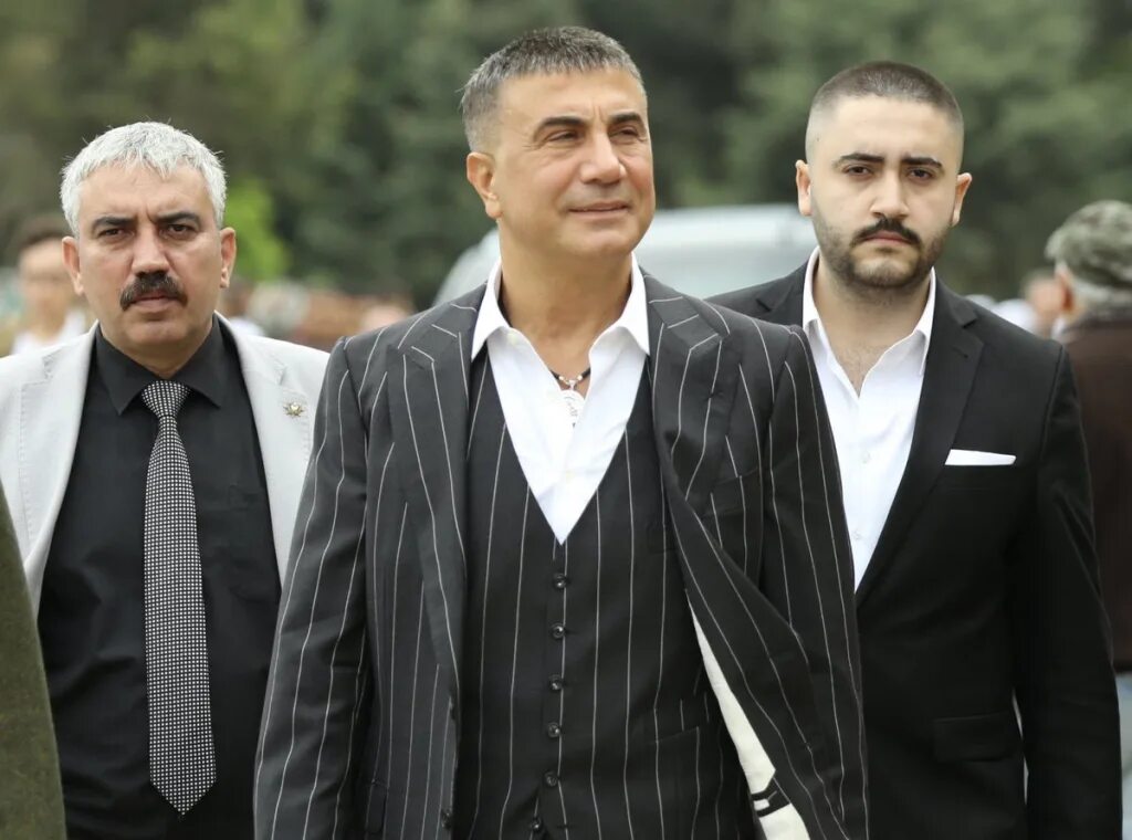 Турецкий вор седат пекер. Криминальный авторитет седат пекер турция. Ровшан ленкоранский и тельман исмаилов. Турецкий авторитет седат пекер. Турецкие авторитеты.