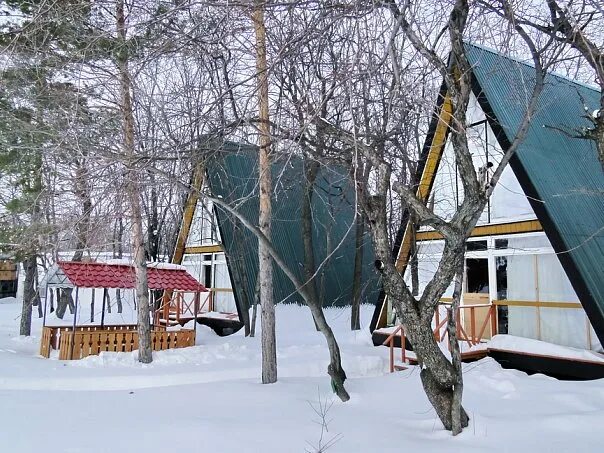 Зимние турбазы в самаре. Турбаза солнечный мыс красная глинка. База отдыха в самаре зимой. Архангельская слобода турбаза. Мастрюки поселок курумоч.