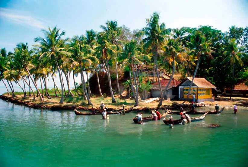 Штат Керала Индия. Деревня Кералы Индия. Гоа Керала. Штат Керала пляж. Патахайо фото