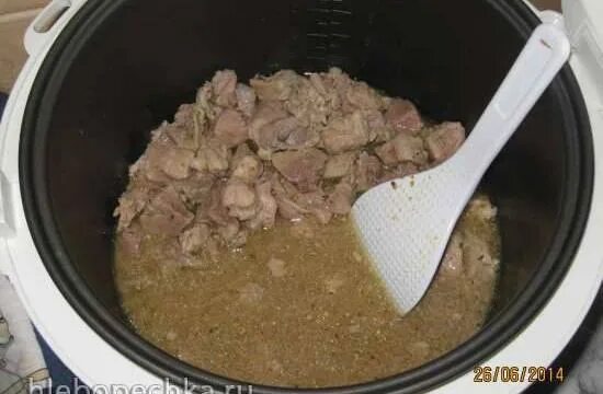 Тушеное мясо в мультиварке приготовление. Лопатка свиная в мультиварке. шашлык в мультиварке скороварке из свинины. гречка с мясом в мультиварке поларис флорис. как приготовить свиную вырезку в мультиварке поларис.