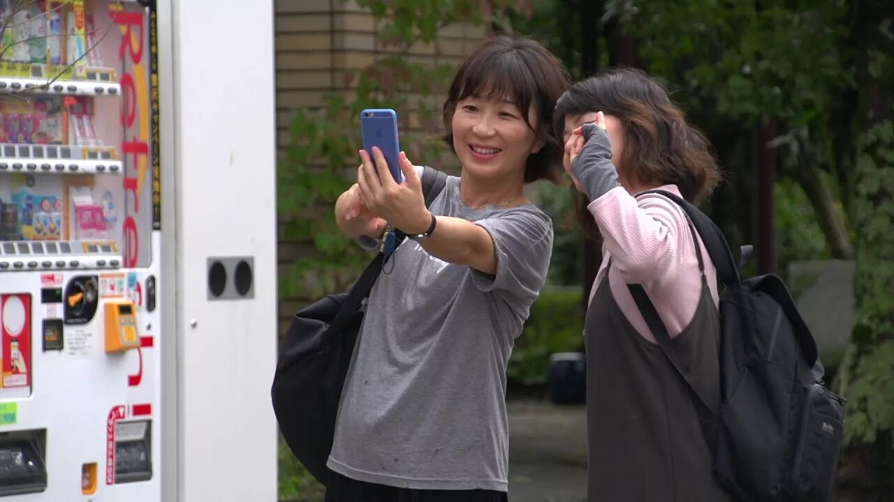 Сколько летних каникул в японии. Каникулы у японских школьников. Форма средней школы в японии. Школа в киото средняя школа. Каникулы в японии для школьников.