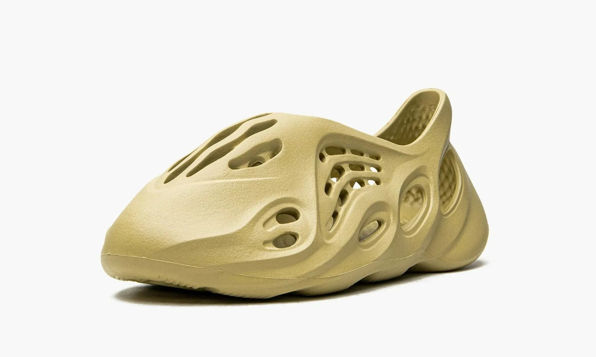 Foam run. Сланцы yeezy foam runner. адидас yeezy foam. адидас foam runner.