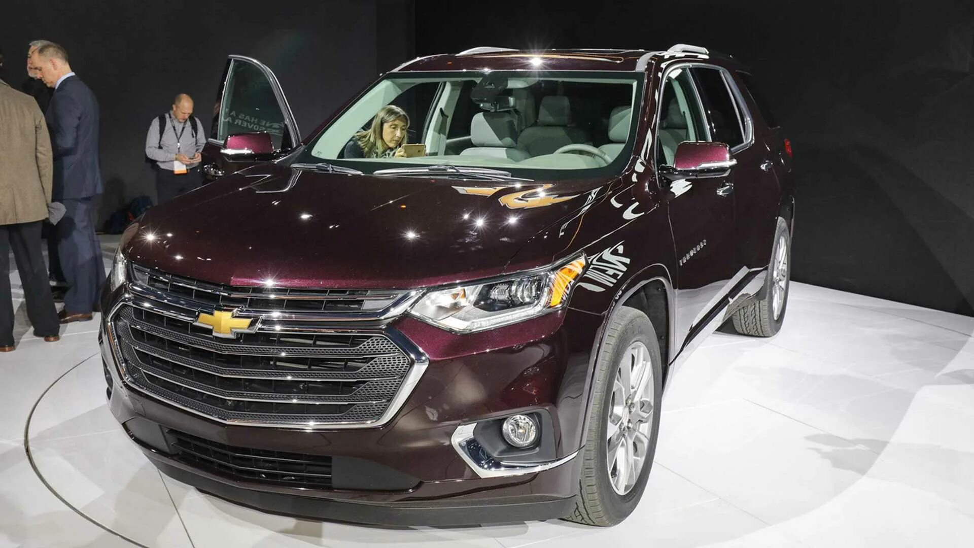Chevrolet equinox 2018. Chevrolet cruze 2016. Chevrolet equinox 2. Новый шевроле отзывы. Шевроле эквинокс дизель.