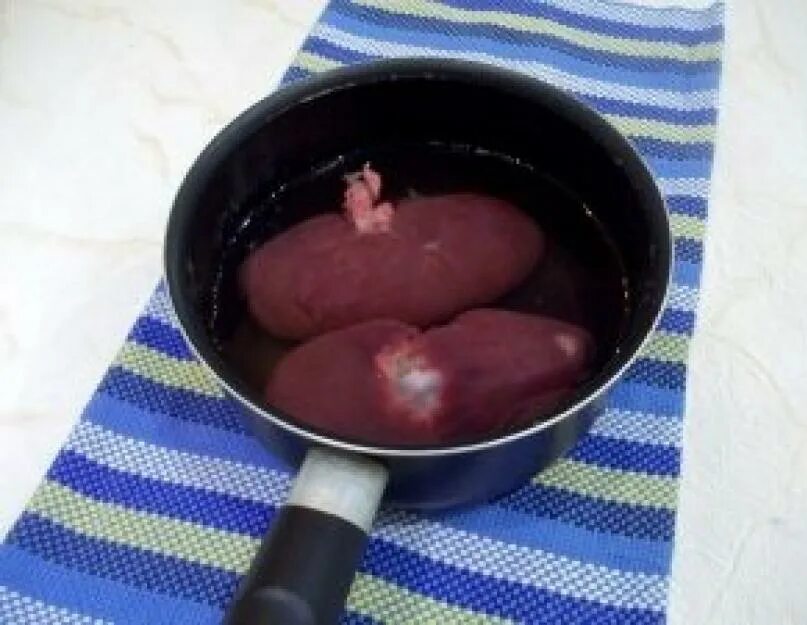Сколько готовят почки. Куриные почки надо вымачивать. с чем приготовить почки куриные.