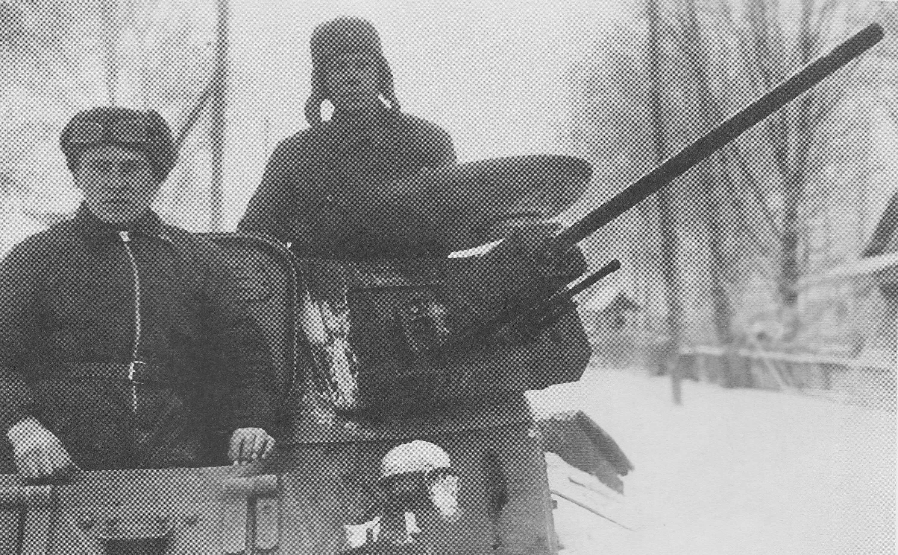 Военные 43 год. Танк т60 экипаж. 1941 Т-60. Т-60 С экипажем. Экипаж танка т-60.