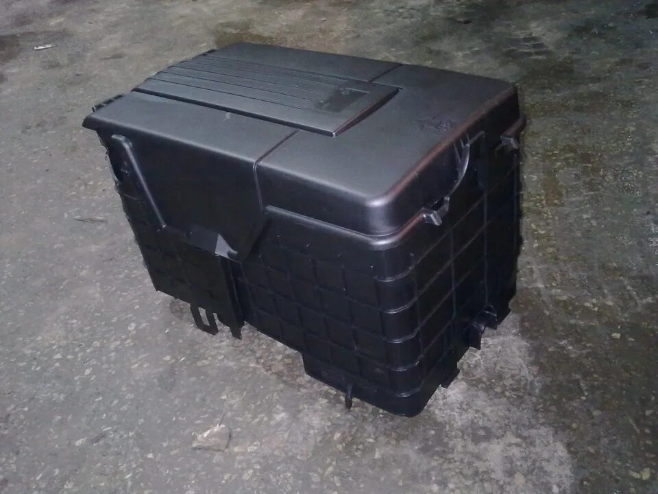 Кожух аккумулятора. Кожух аккумулятора. 1j0 915 345 b. Корпус для аккумулятора. Тепловой кожух акб furukawa.