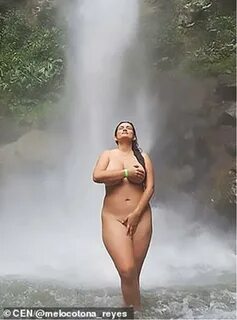 Μια blogger γνωστή για τις φωτογραφίες της σε διάφορα μέρη της γης, η Τατιά...