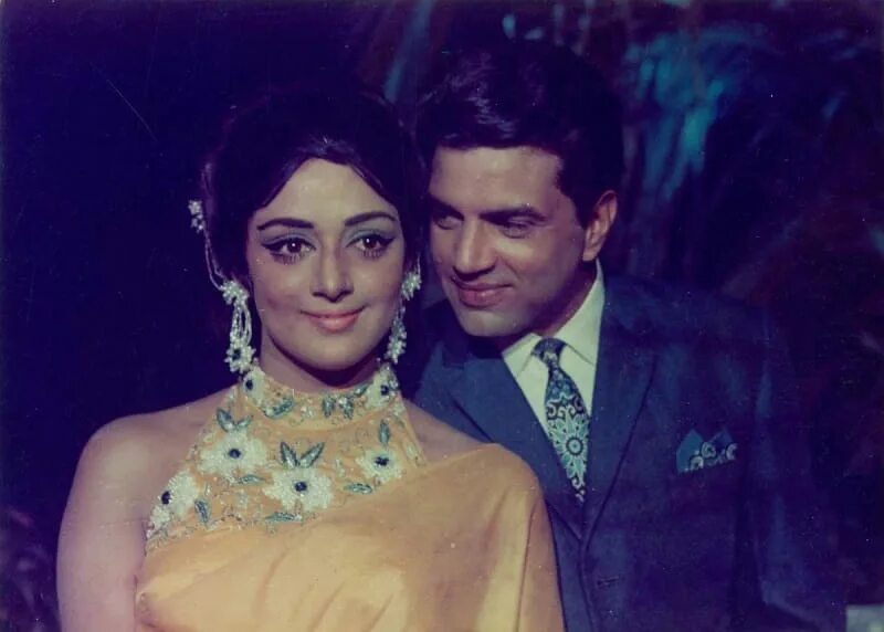 Малини дхармендра. Малини дхармендра. Хема малини и дхармендра. Малини дхармендра. Хема малини и дхармендра сейчас 2022.