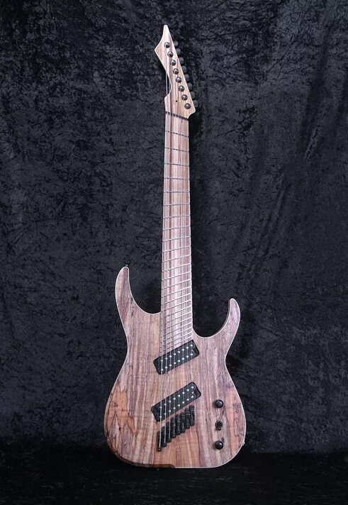 Электрогитара мультимензура. Blackmachine Guitars. Бас гитара с мультимензурой. Ibanez мультимензура 7. Русские электрогитары