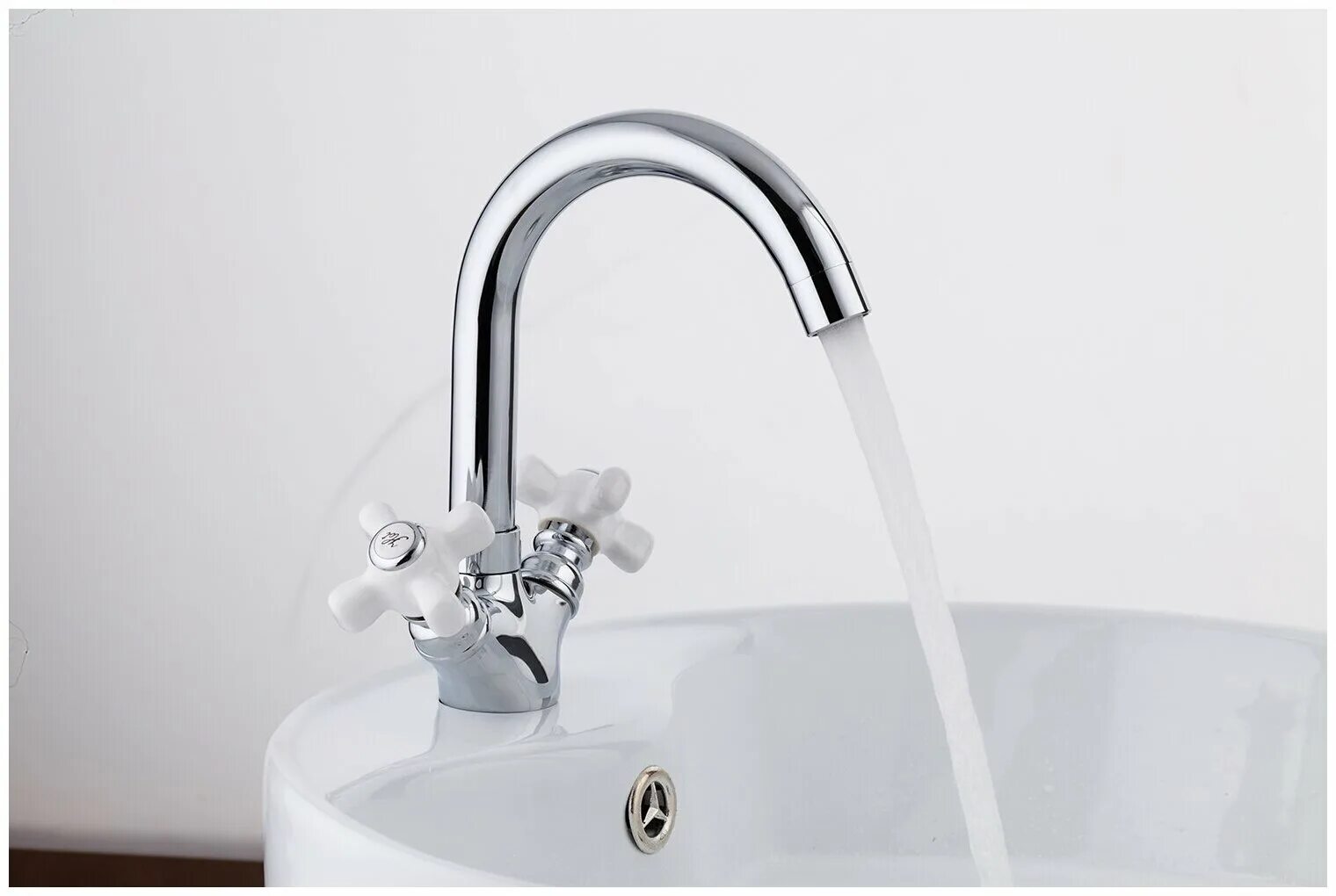 смеситель lucky tap bbi-4027. смесители для умывальника 1 2. смеситель solone для ванны 1/2 кер, излив 35 см. смеситель для кухни omega 3306-1. смесители для умывальника 1 2.