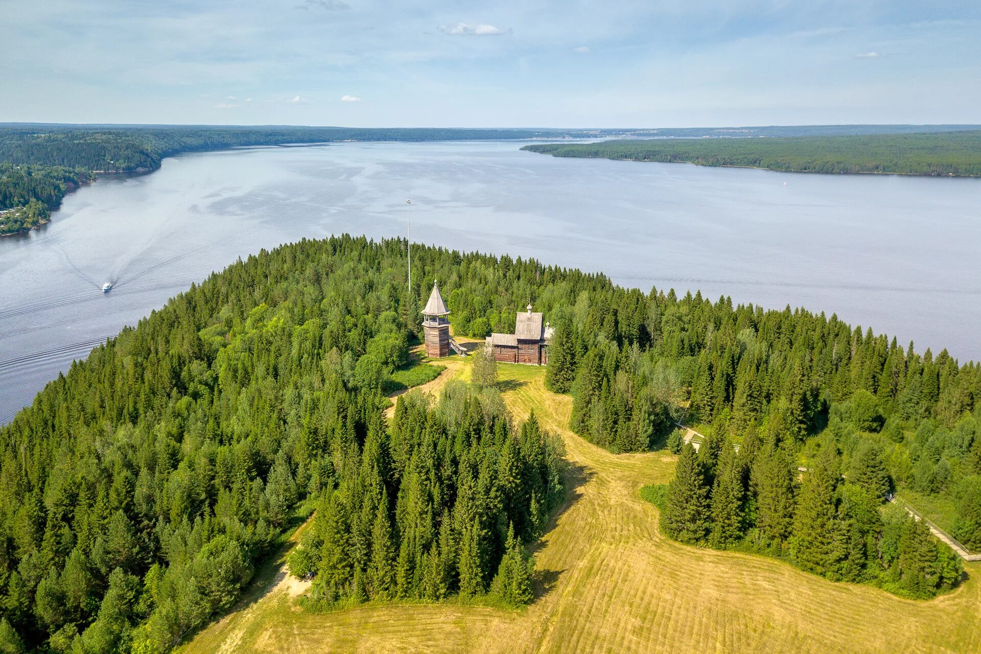 6 пермский край пермь. Хохловка Пермский край. Хохловка Пермь музей. Природа Хохловка Пермский край. Река в Хохловке Пермский край.