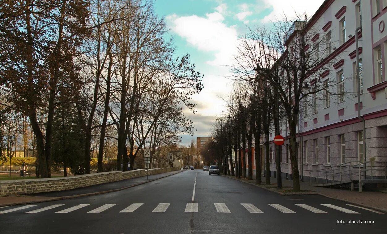 Эстония нарва улицы города. Нарва (город в эстонской сср). Улица виру (нарва). Эстонская нарва улицы. Улицы города нарвы.
