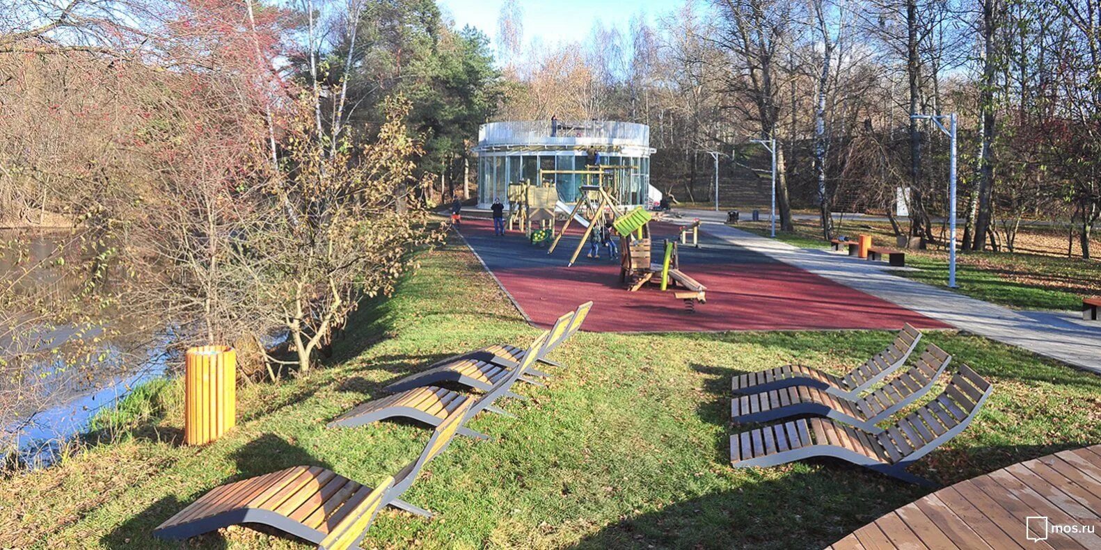 Парк в москве. Зеленая зона. Зона отдыха в парке. Парк в пойме реки битцы в северном бутово. Парк горького зоны отдыха.