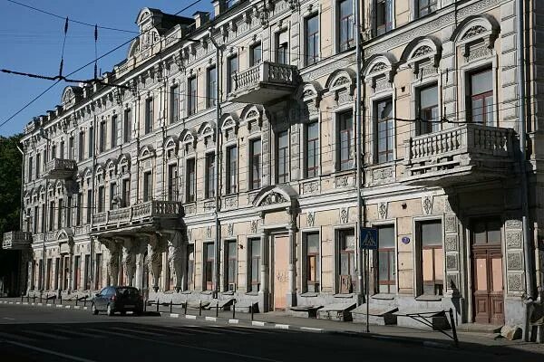 Дом д 2 ю. Доходный дом расторгуевых москва. солянка 7 дом с атлантами. солянка д 7. дом с атлантами на солянке улица солянка.