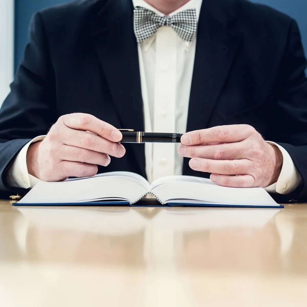 Юридические услуги составление. Юридические услуги составление. Юридическое сопровождение. Подписание договора. Юридическая косультация.