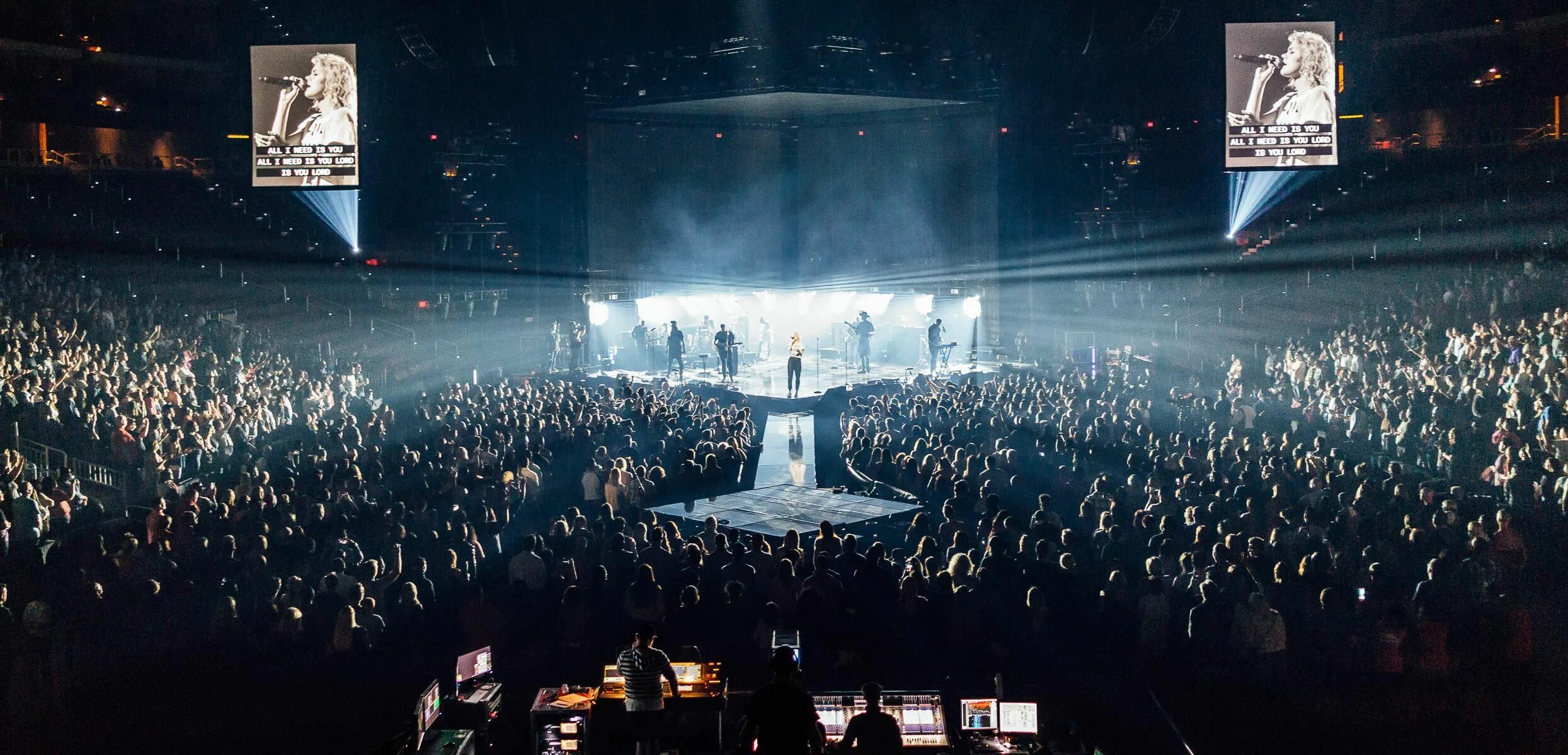 Нью йорк манхеттен статуя свободы. Usa tour 2024. Статуя свободы сша. Hillsong united группа. Usa tour 2024.