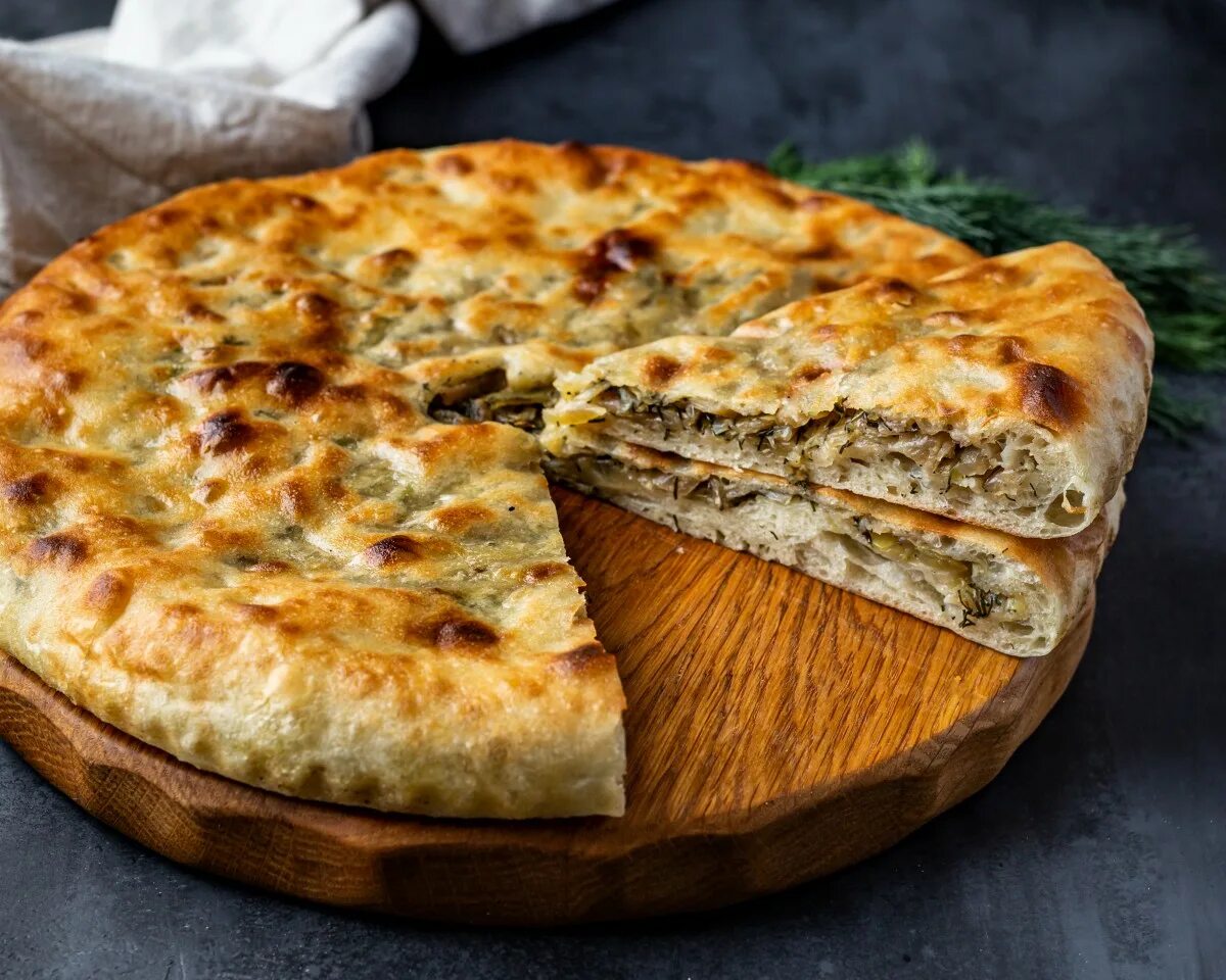 Осетинские пироги домашние рецепты в духовке. Осетинские пироги приготовление. Осетинские пироги домашние рецепты в духовке. Осетинский пирог фетчин. Осетинские пироги с тыквой.