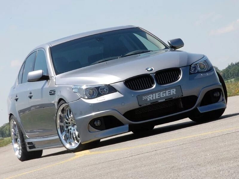 BMW 5 e60. БМВ 5 е60. BMW m5 e60. BMW e60 бодикит.