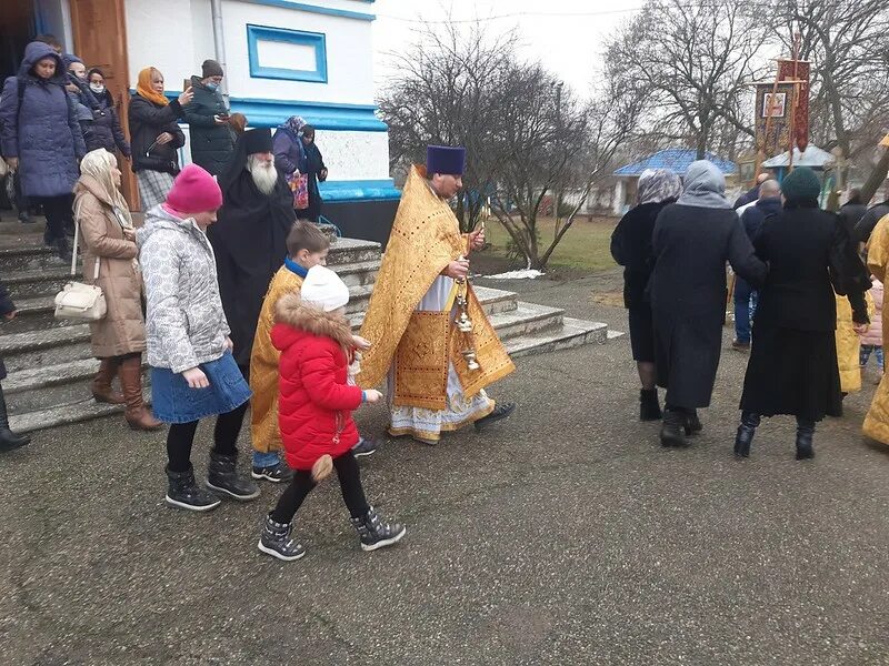 Погода ставропольский край новая кугульта. Село Кугульта Ставропольский край. Храм в Кугульте. День села Кугульта. Похороны в селе Кугульта.