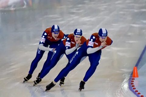 Skating 6