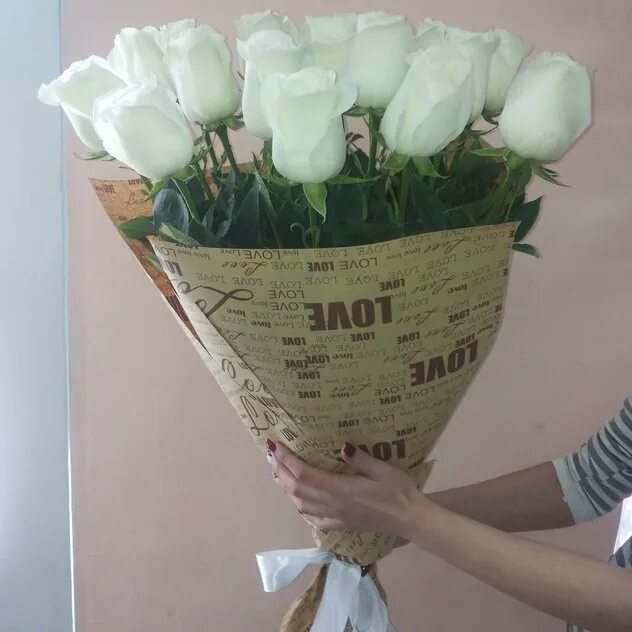 Букет дольше стоял. Букет из долгостоящих цветов. букет долгого хранения. цветы которые долго простоят в букете. букеты из прошлого.