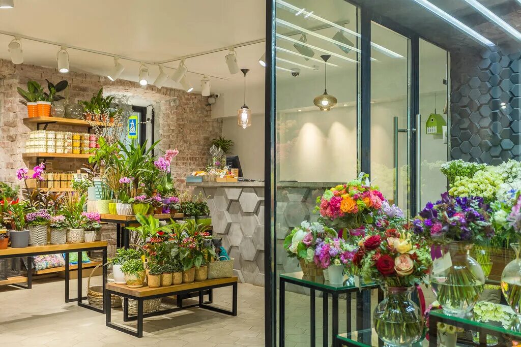 My flower shop. Интерьер магазина цветов. Цветочный интерьер. Салон цветов интерьер. Интерьер цветочного салона.