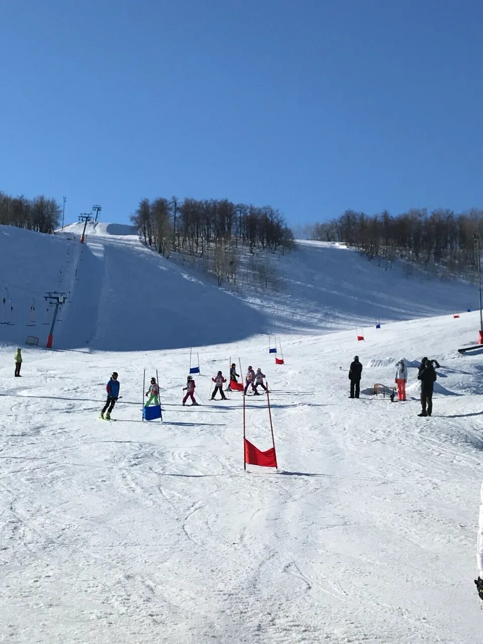 Вишнёвая гора Саратов горнолыжка. Вишнева гора Саратов горнолыжка. Комплекс Вишневая гора Саратов. Горнолыжка ааратрв вишнёвая гора. Вишневая горнолыжка