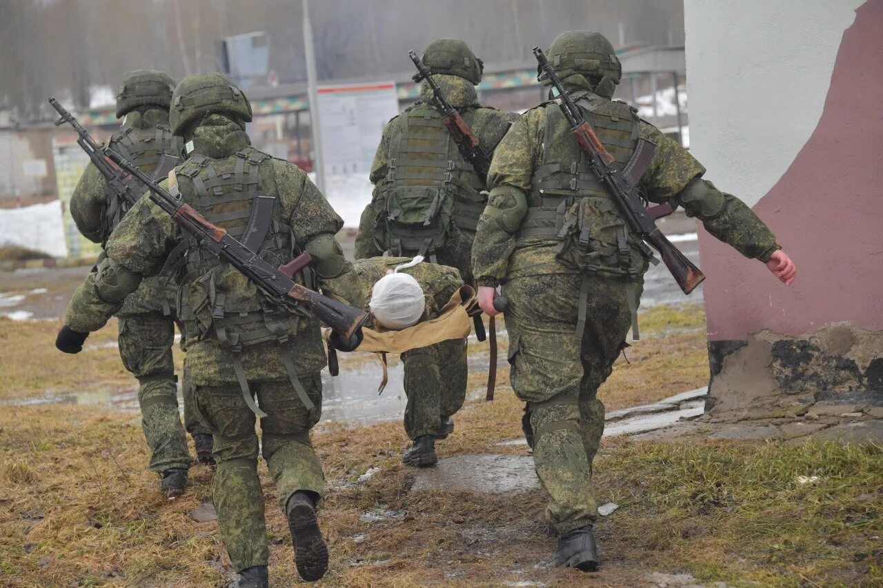 Украина сдается россии сегодня. Боец вс РФ Мариуполь. Русские солдаты на Украине. Мариуполь солдаты.
