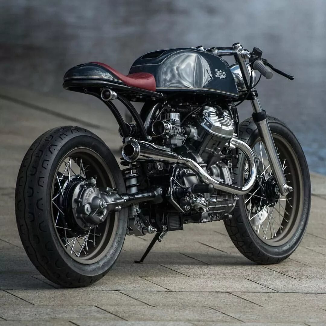 Cafe racer. Honda gl 400 cafe racer. мотоцикл honda cafe racer. кафе рейсеры мотоциклы. кафе рейсер хонда gl400.