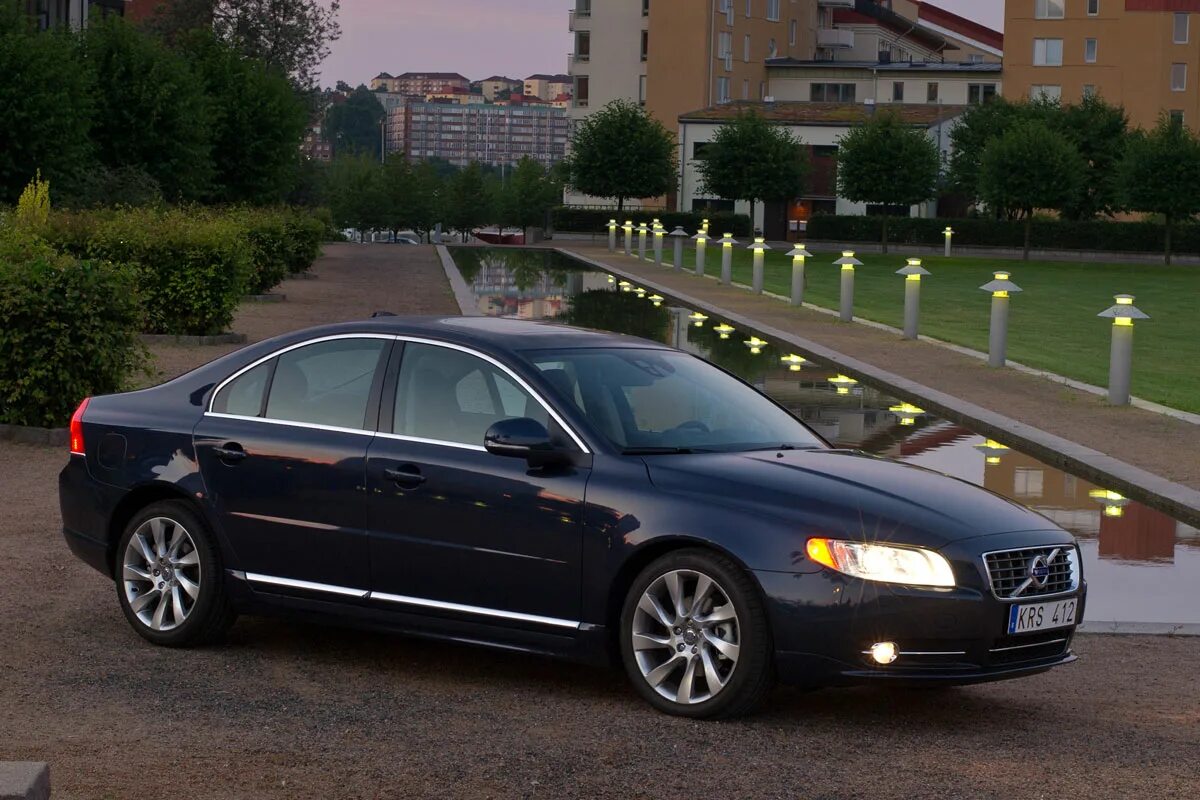 Volvo s80 2. Вольво s80. Вольво седан s80. Вольво s80 хэтчбек.