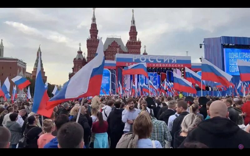 Картинка выборы концерт. Концерт на красной площади новороссия. Концерт на красной площади новороссия. Концерт на красной площади новороссия. Концерт на красной площади новороссия.