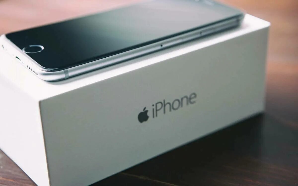 Apple iphone екатеринбург. Аппле 6. Iphone 6 Space Gray. Iphone 6s восстановленный. Iphone 6 Box.