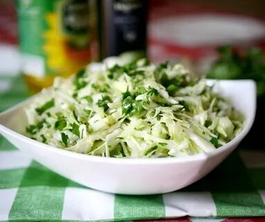 Салат капуста сельдерей огурец