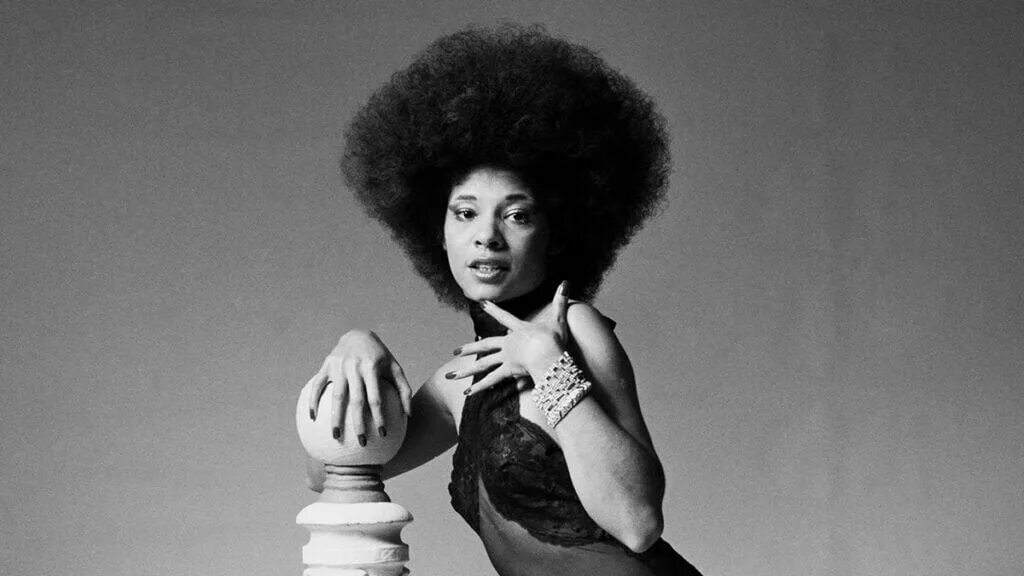 Bette davis singer. Betty davis – this is it!. Bette davis певица. Бетти дэвис. Funk девушки.