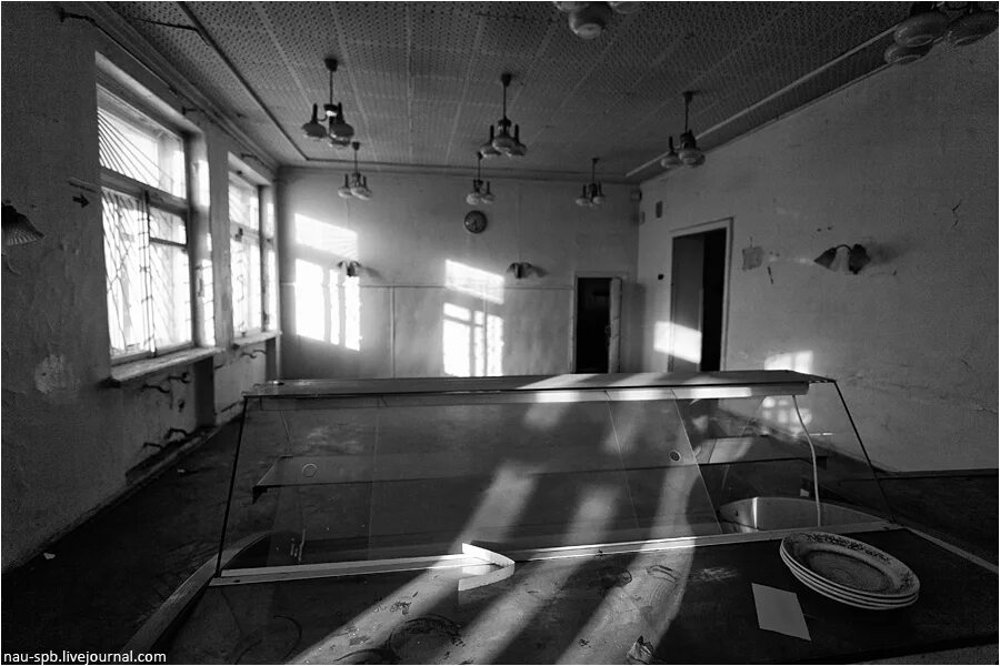 заброшенный школьный туалет. забытые школы. заброшенная школа в нижнем тагиле. заброшенная школа фрязино. забытые школы.