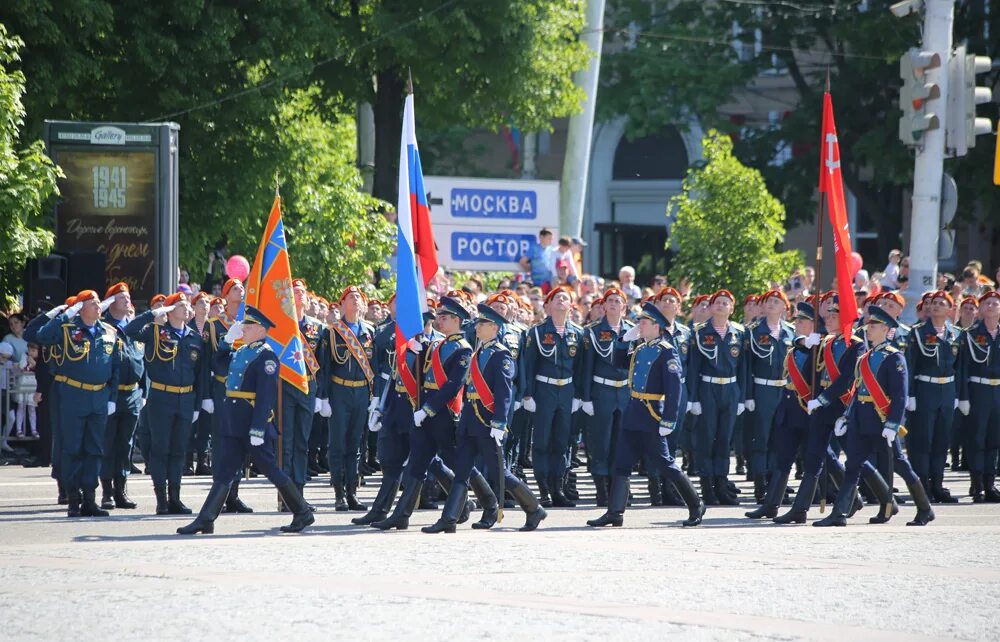 Парад 9 мая Воронеж 2008 год. День Победы в Воронеже фото. Подготовка к празднованию 9 мая Воронежский курсанты вату. Воронеж, готовность к 9 мая.