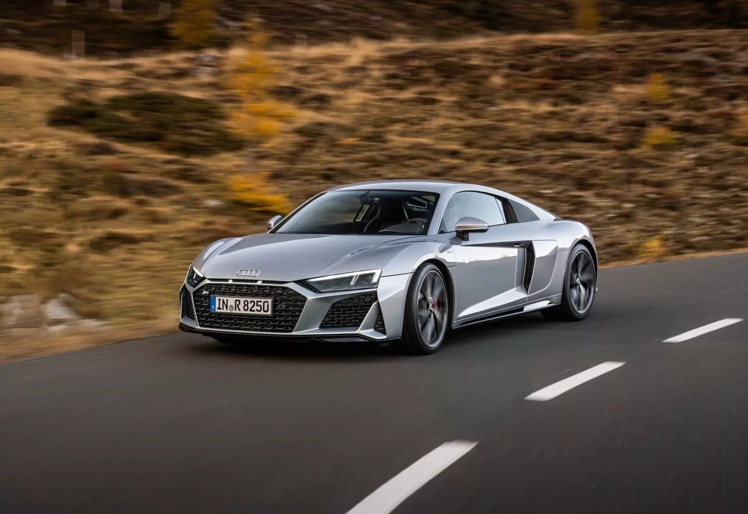 Audi r8 2020. Ауди r8 v10 2020. Audi r8 v10 Grey. Audi r8 2020 серая