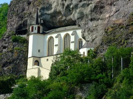 Церковь в скале