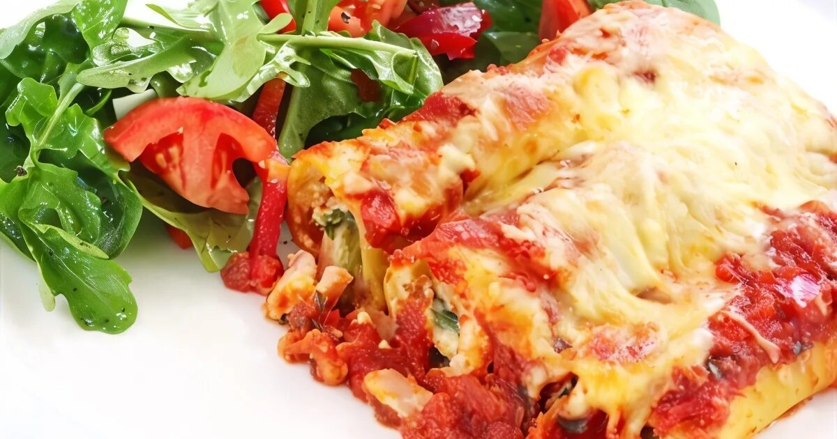 Каннеллони с сыром. Cannelloni. шпинатные каннеллони. итальянская кухня каннеллони. каннеллони фаршированные тунцом.