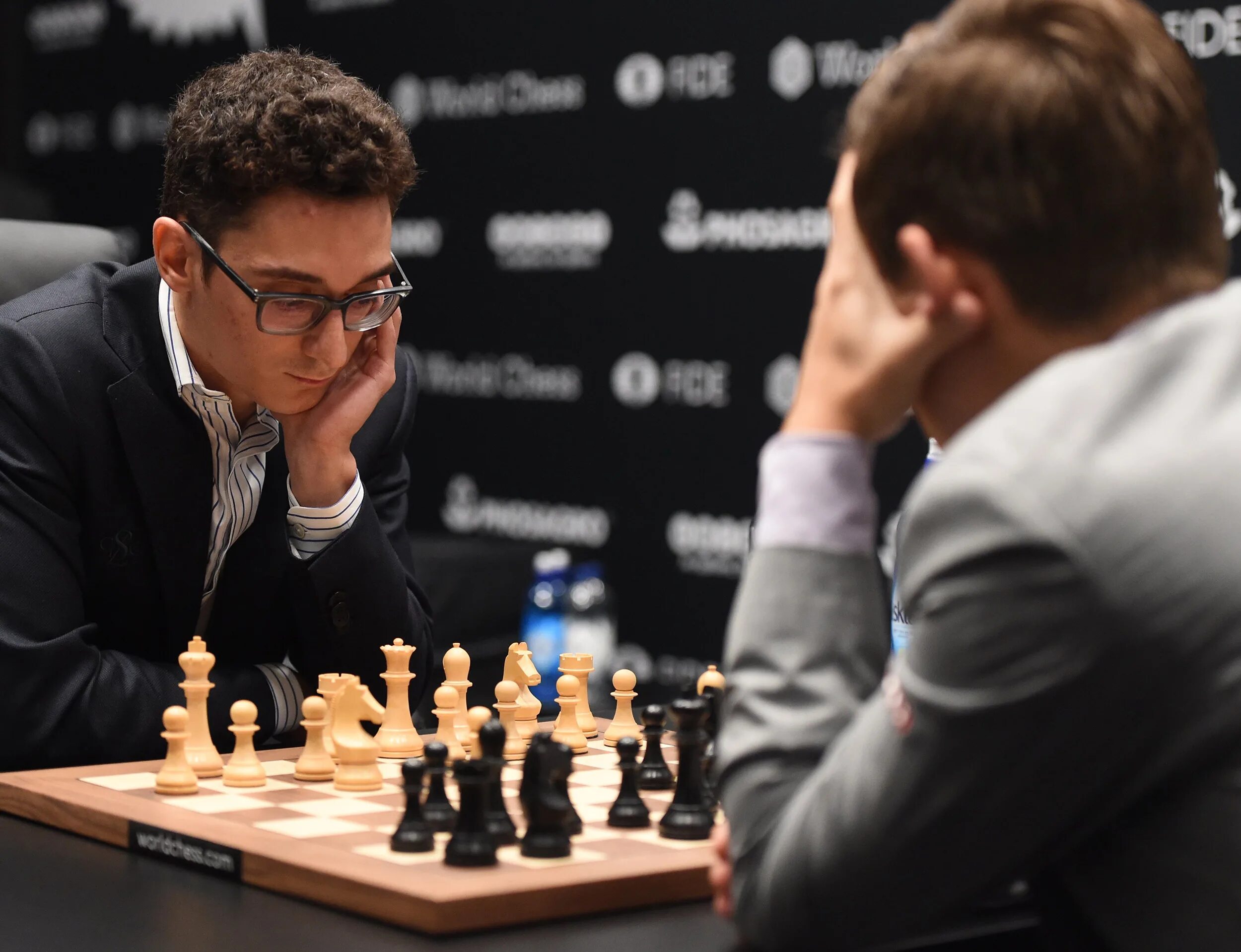 He plays chess. Chess carlsen caruana 2018. carlsen 2009. петер каруана. алехандро рамирес шахматы.